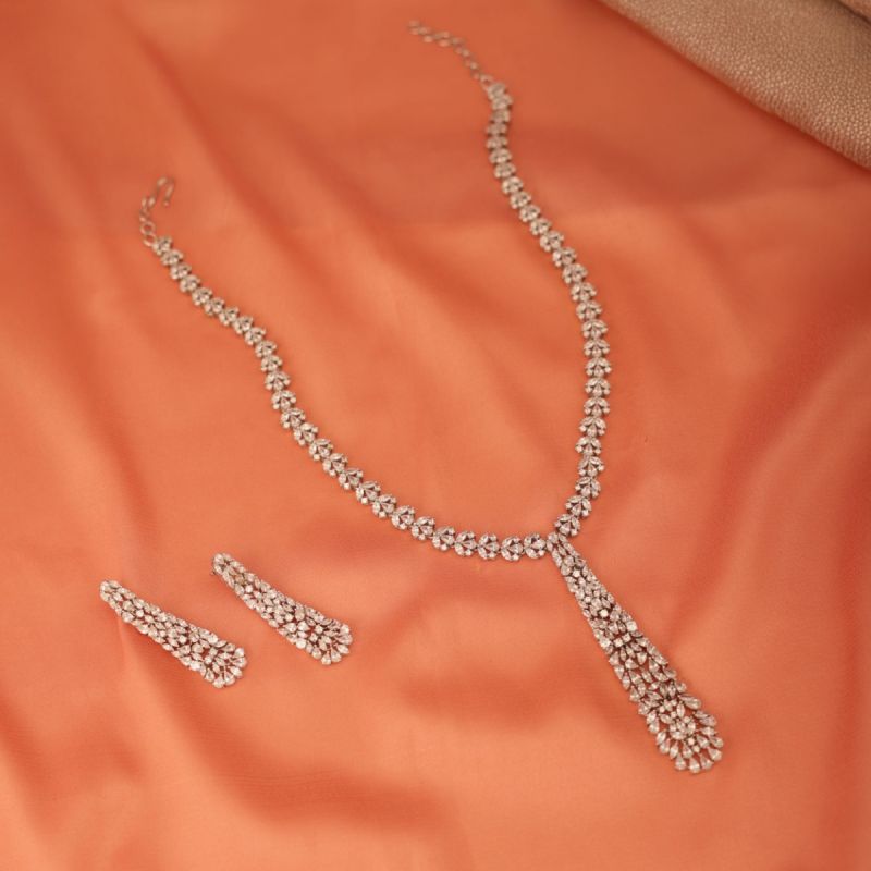 Glamazon Goals Necklace Set