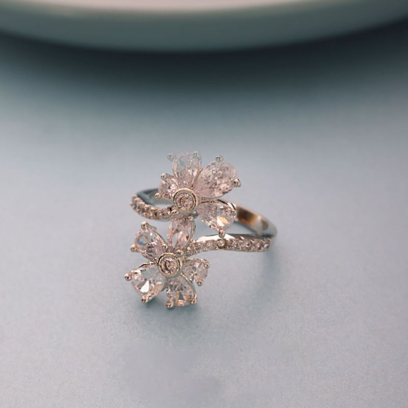 Flora Glitz Ring