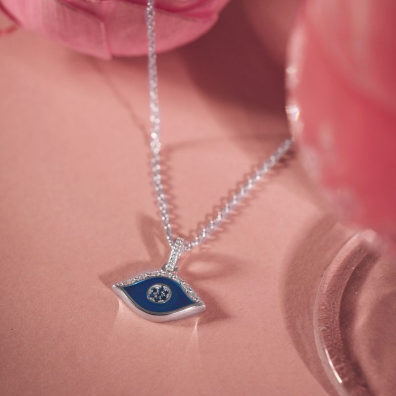 Bold Eye Energy Silver Chain Pendant