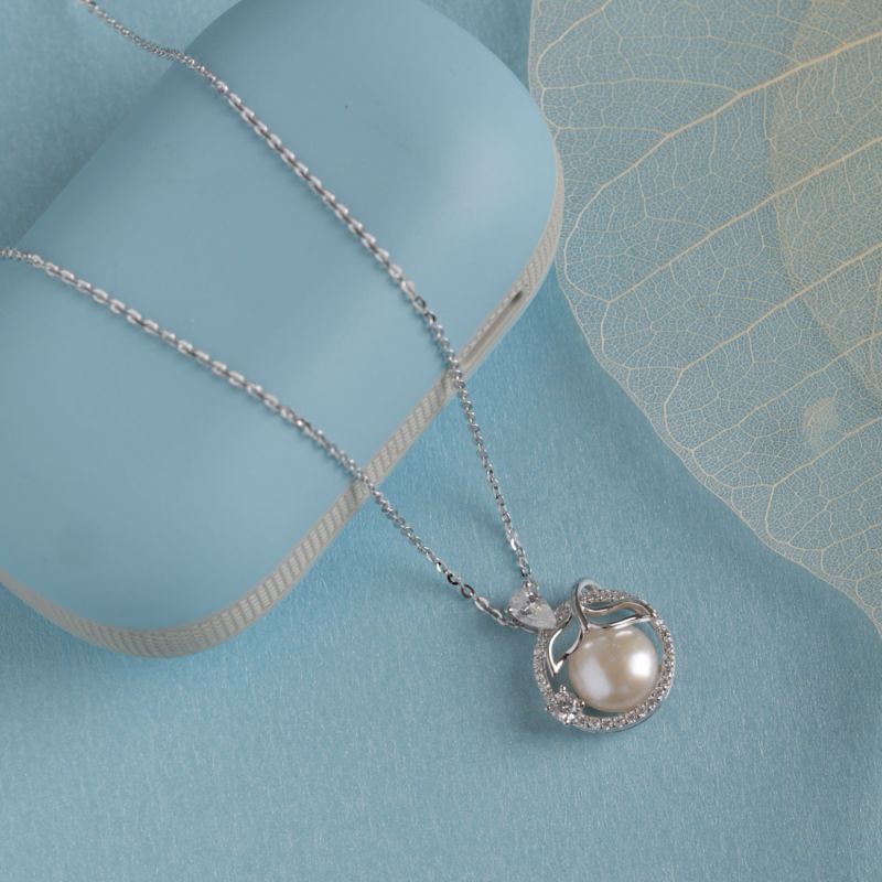 Urban Pearl Silver Chain With Pendant
