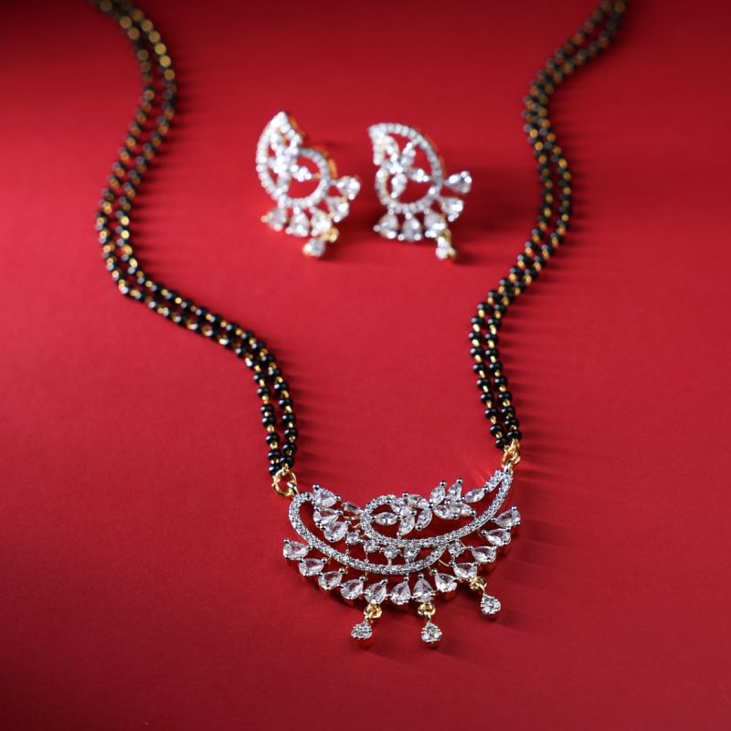 Classy Petals Mangalsutra Set