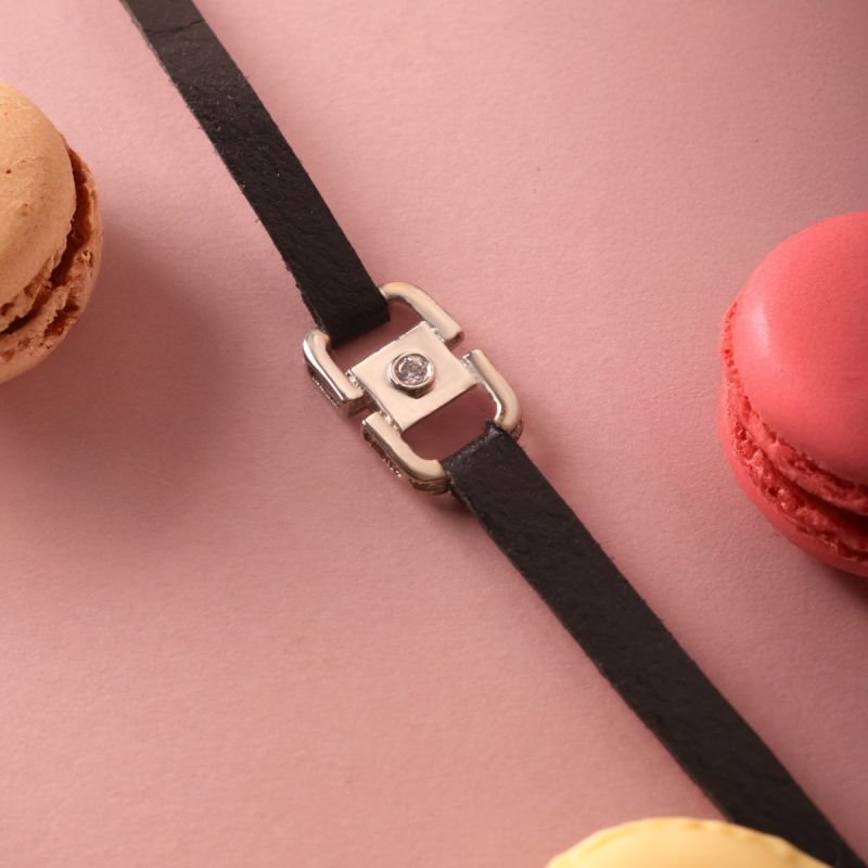 Bolt Mode Leather Wristlet