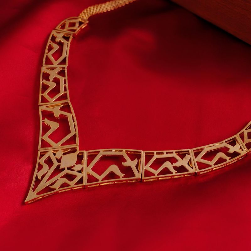 Dazzling Chic Triumph Necklace
