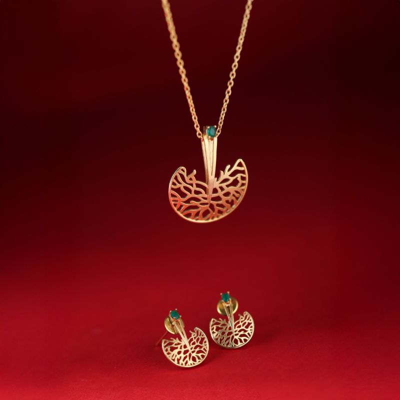 Artistic Root N Branch Chain Pendant Set