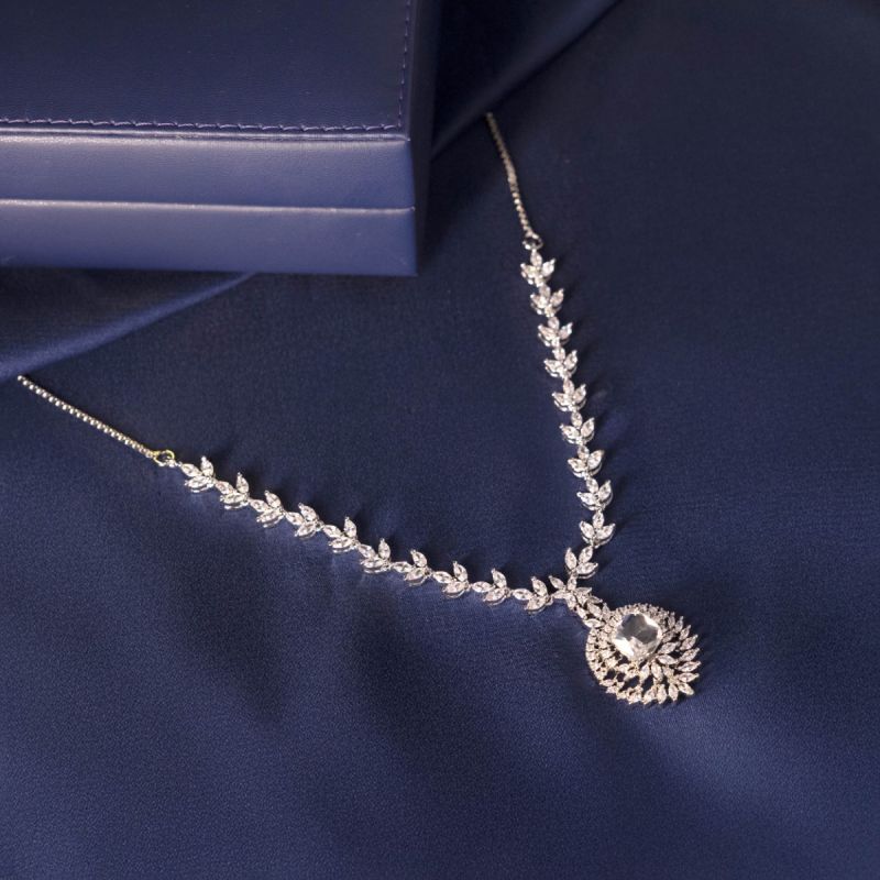 Lotus Glow Up Necklace Set