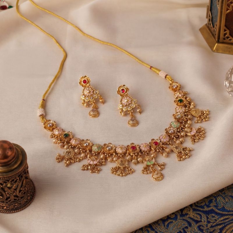 Champagne & Petals Necklace Set