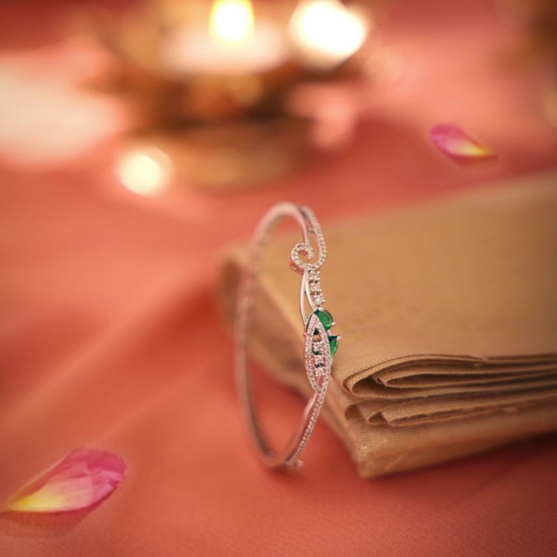 Leafy Luxe Bracelet