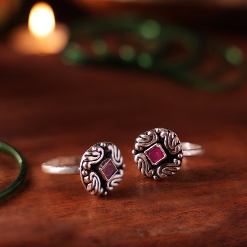 Rustic Rouge Silver Chutki