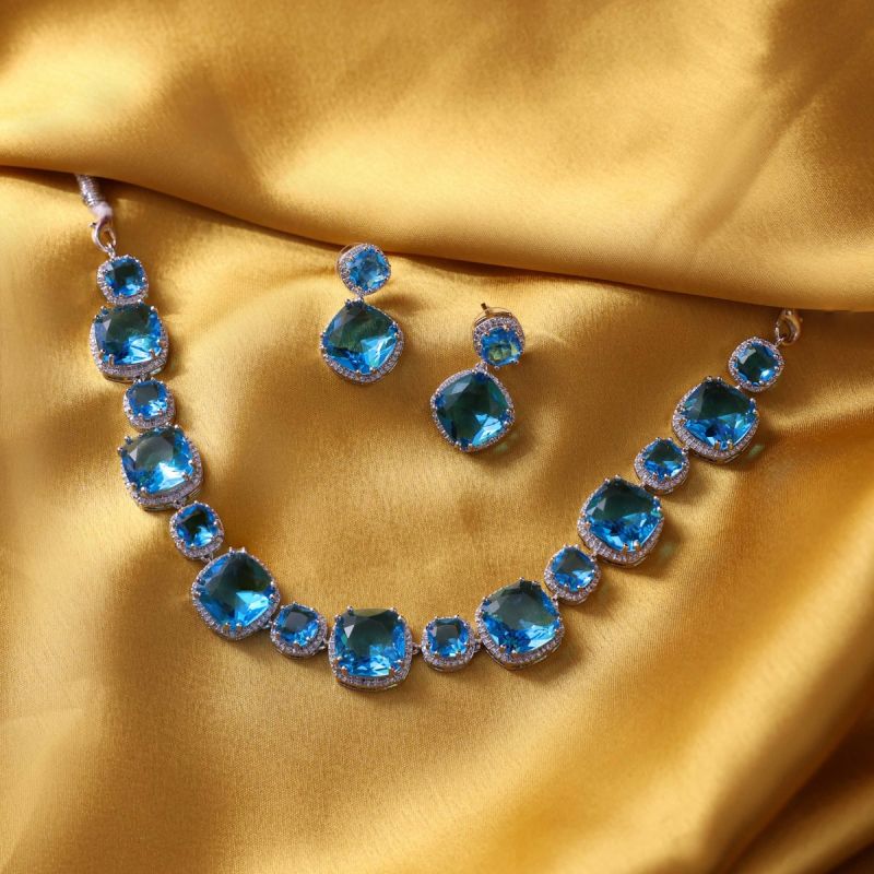 Aqua Splendour Necklace Set