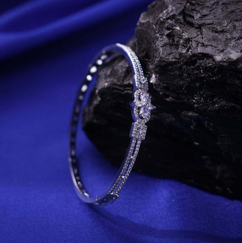 Dreamy Reflection Bracelet
