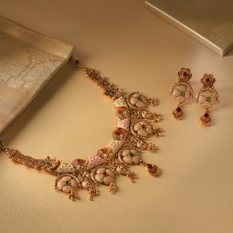 Antique Muse Necklace Set