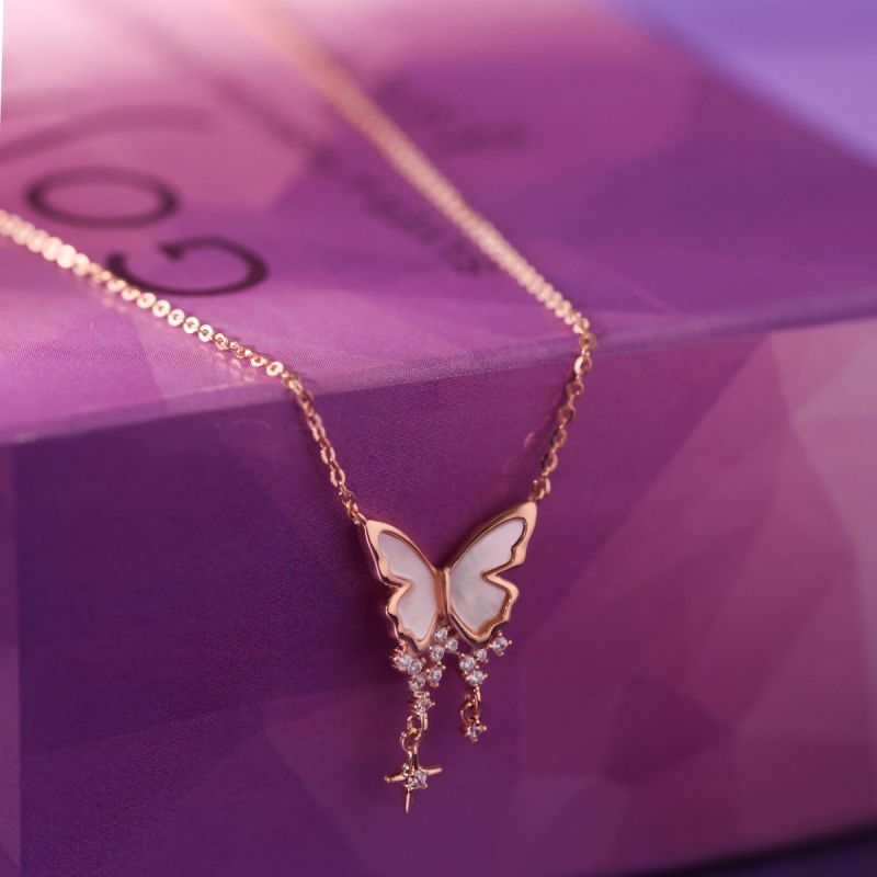 Mariposa Silver Chain Pendant