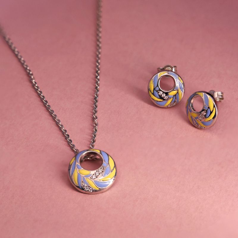 Silver & Hues Chain Pendant Set