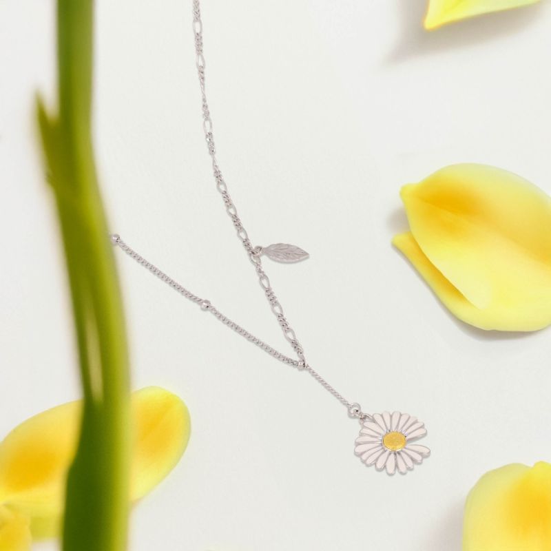 Easy-Breezy Daisy Bling Silver Chain Pendant