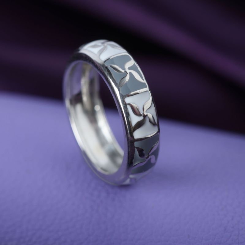 Floral Chill Silver Band Ring
