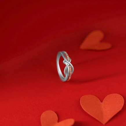 Cherish Your Friendship: Top jewellery Gifts to Gift Your Galentine