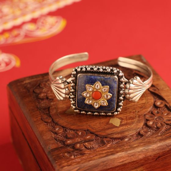 Fashionable Silver Ring