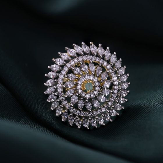 Glamorous Diva Ring