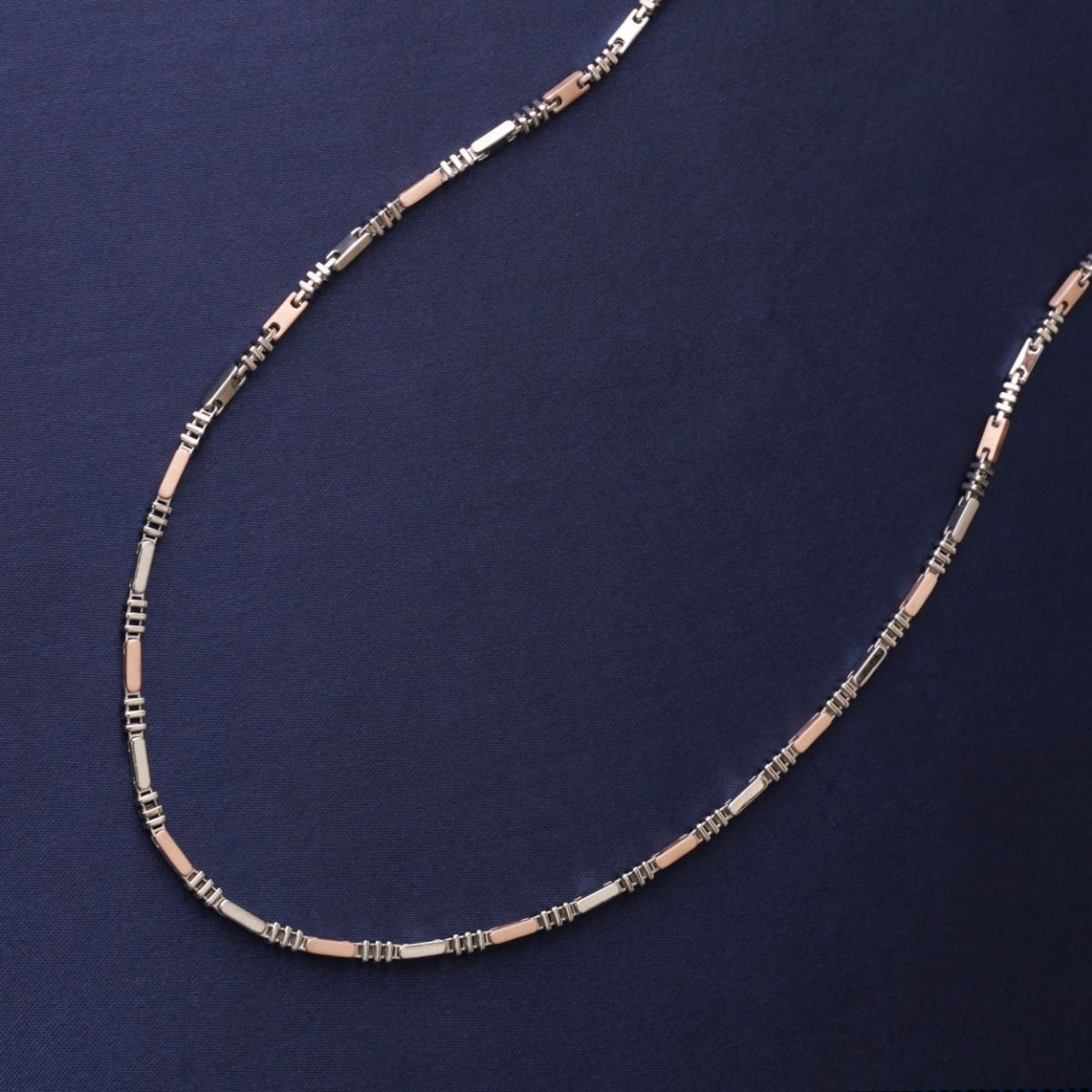 Sleek chain