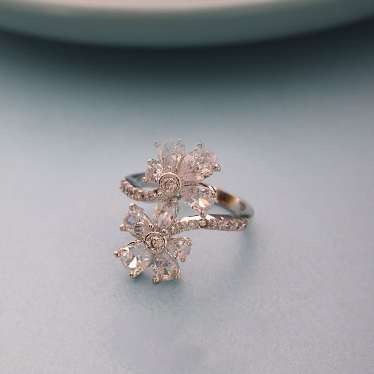 Flora Glitz Ring