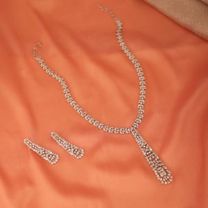Glamazon Goals Necklace Set