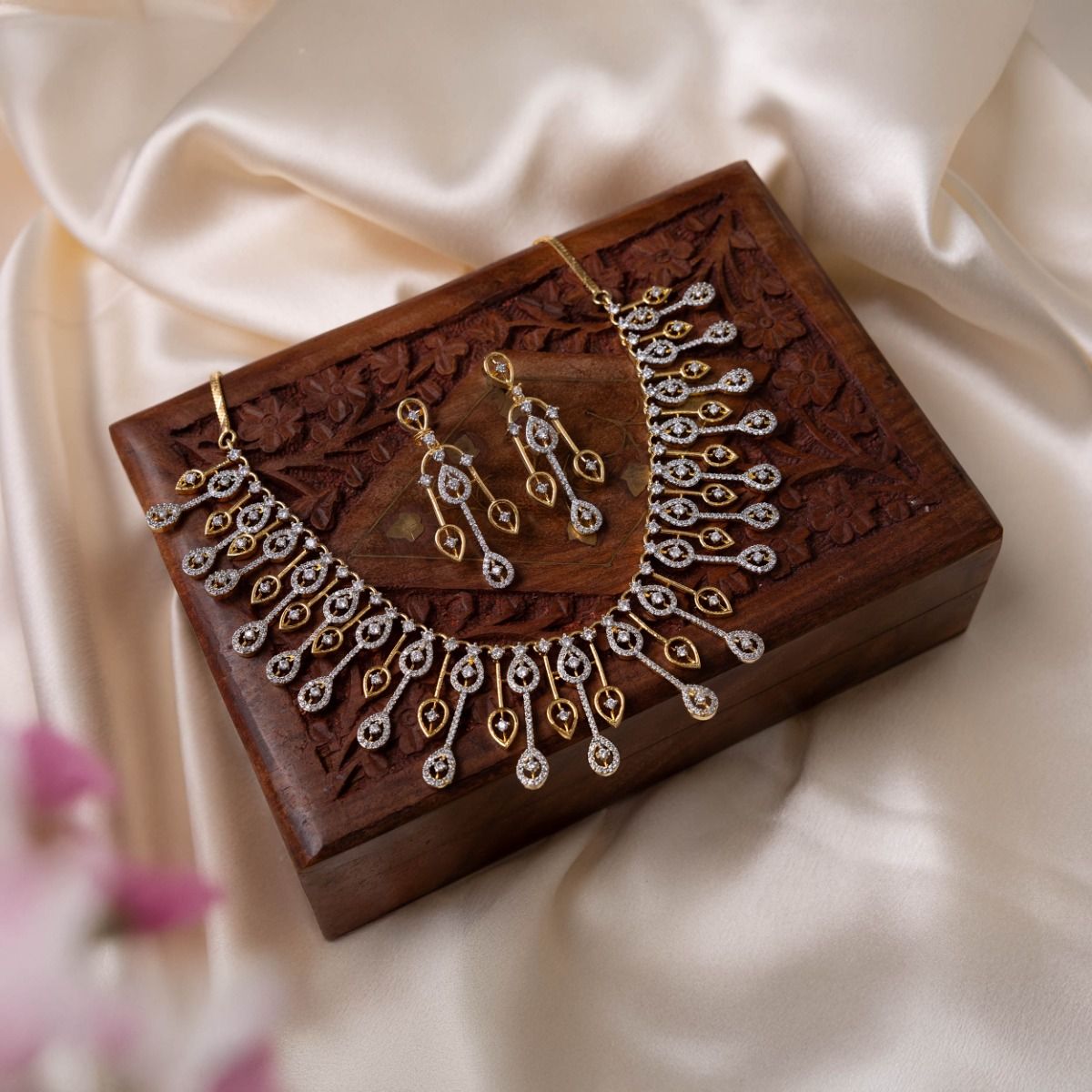 buy necklace set for women