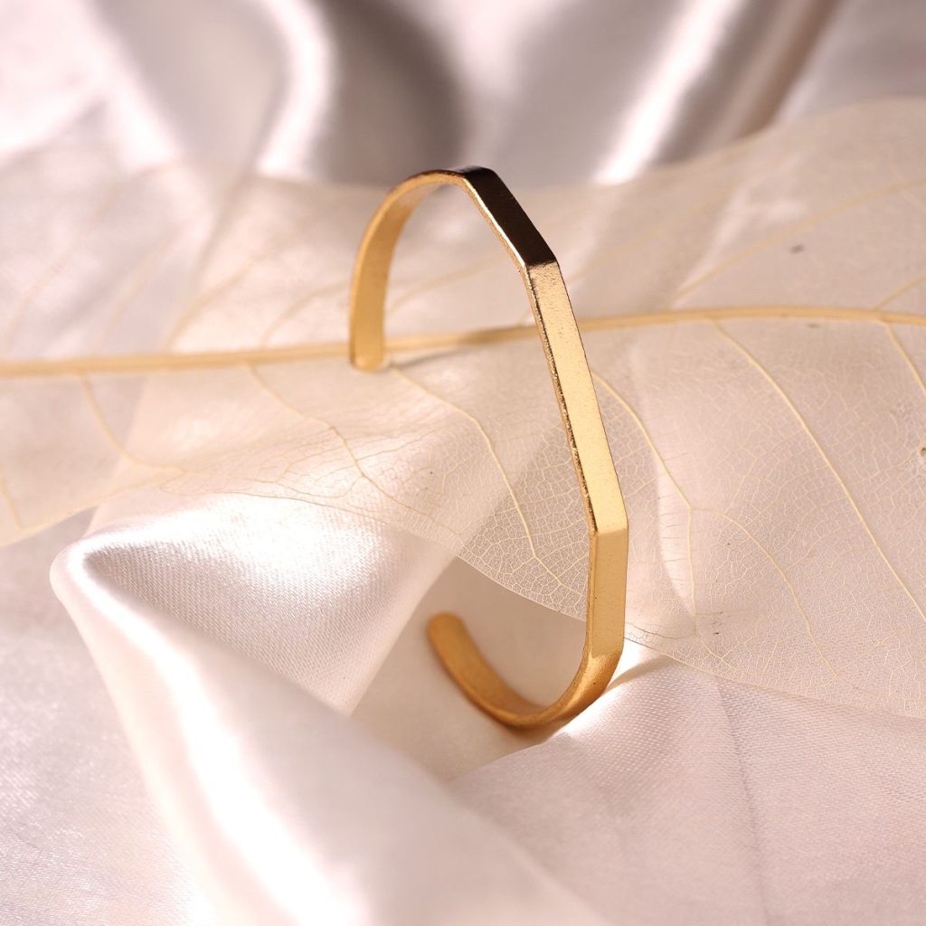 From Workdays to Weekends: Jewellery Styles That Transition Effortlessly